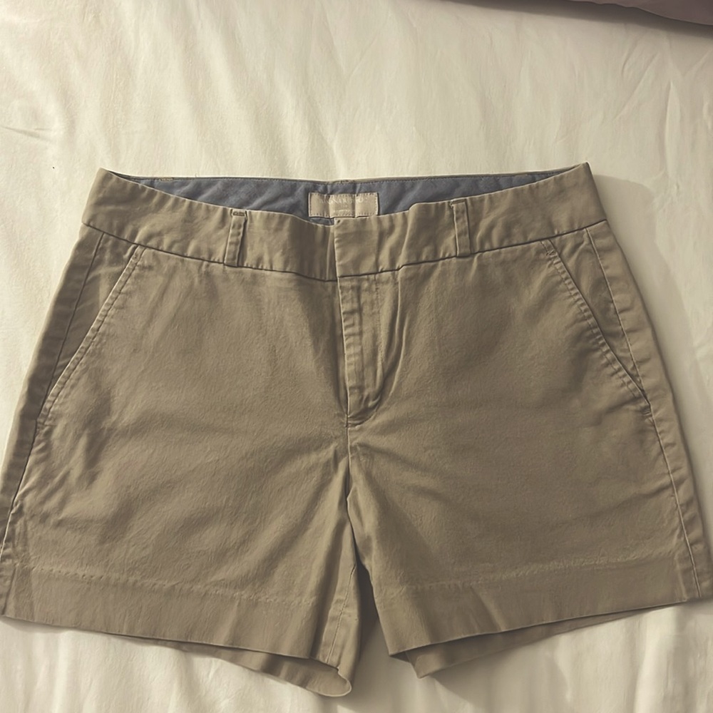 Banana Republic Factory Hampton Fit Shorts, Size 6